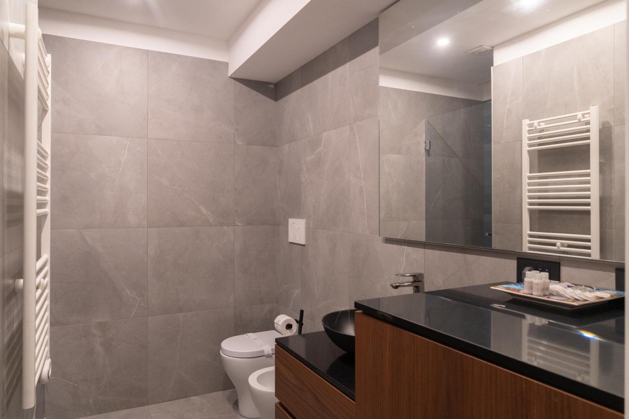 Suite Casa Degli Specchi, Appartamento Di Lusso In Galleria Buenos Aires Милано Екстериор снимка
